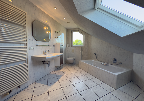 Großzügiges Familienbad