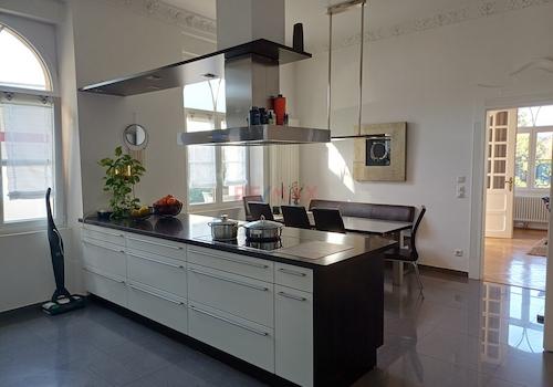 besonders großzügig