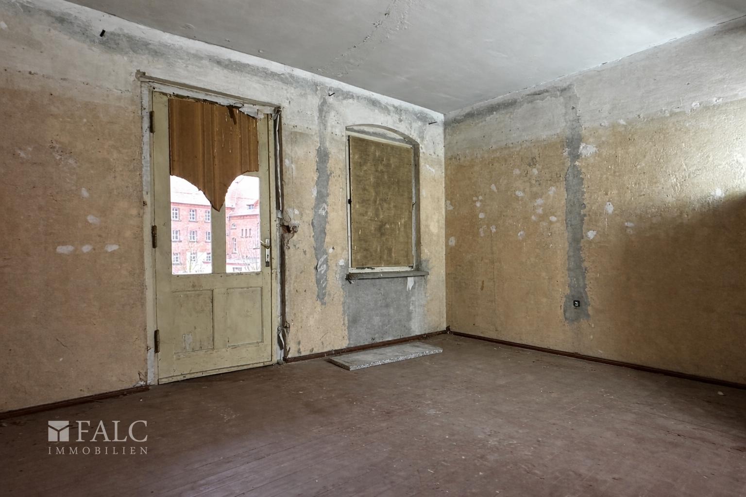 Wohnzimmer OG - Ist-Zustand (leergeräumt)
