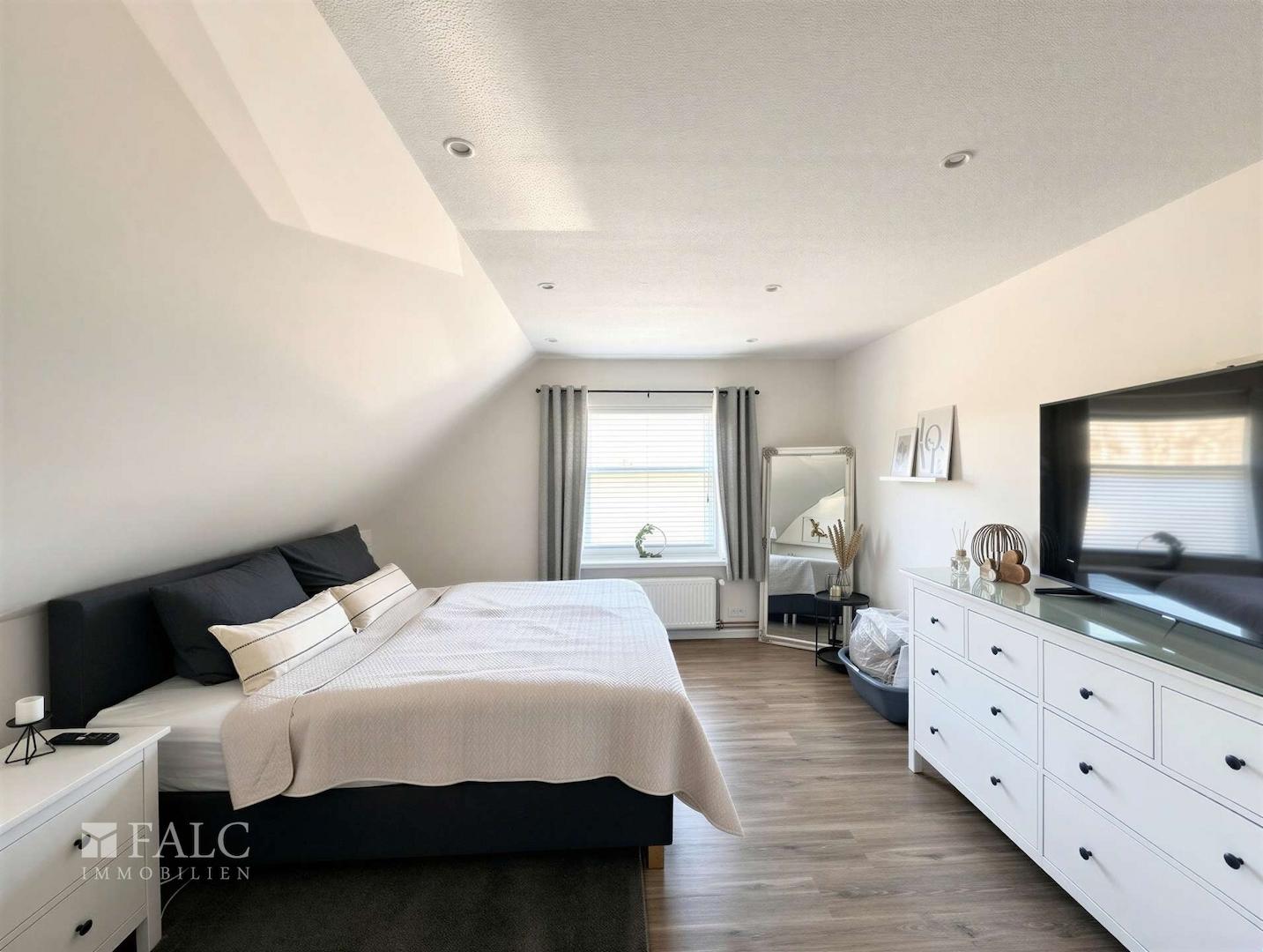 Schlafzimmer OG