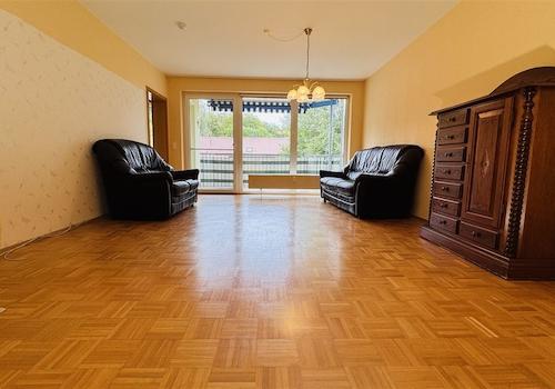 Wohn / Esszimmer / Zugang Balkon