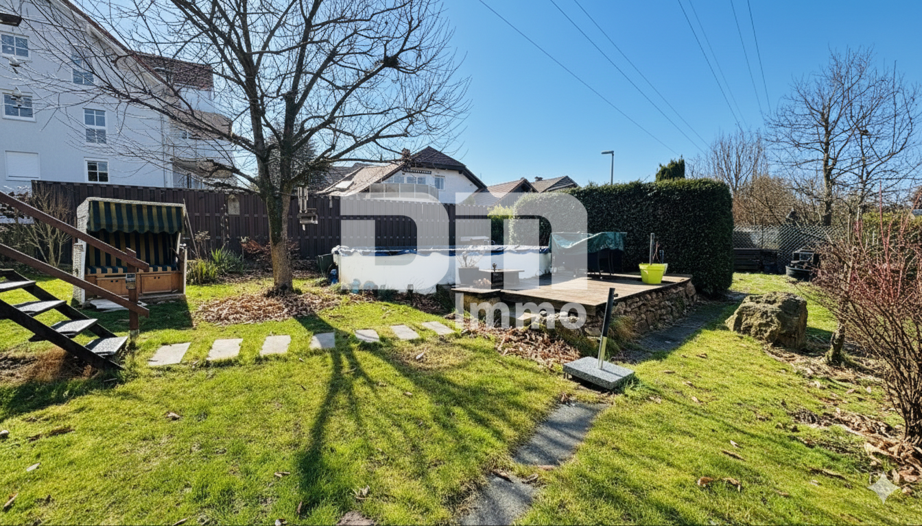 Gartenbereich hinter dem Haus / Pool