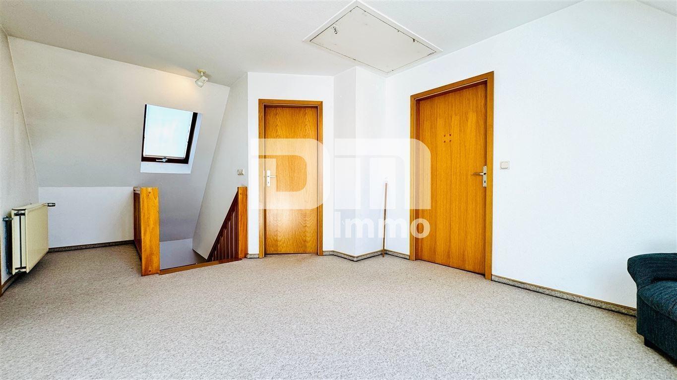 DG Gebäudeteil 1 / Treppenaufgang / Flur