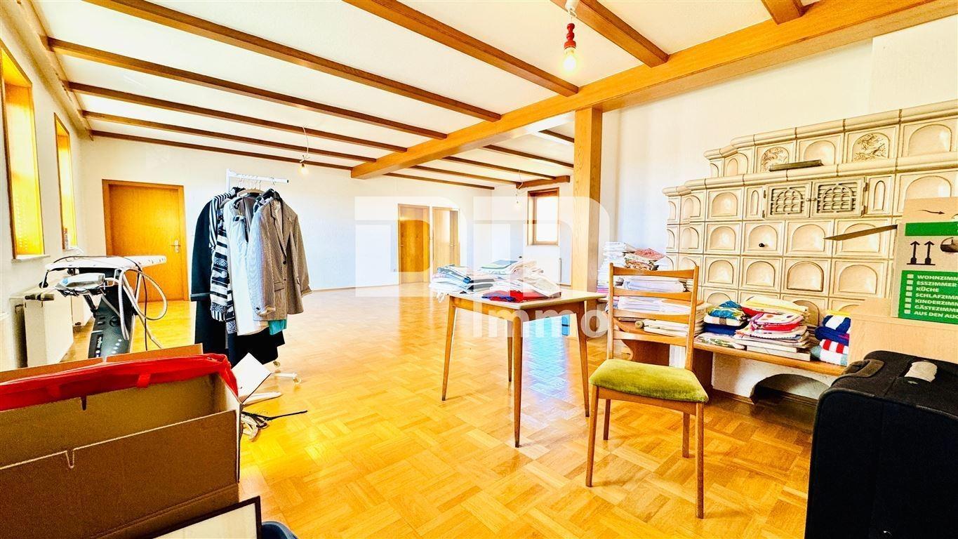 OG Gebäudeteil 1 / Saal / Wohnzimmer