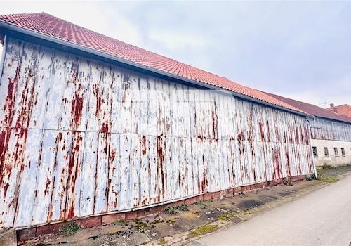 Seitenansicht Stallgebäude / Scheune