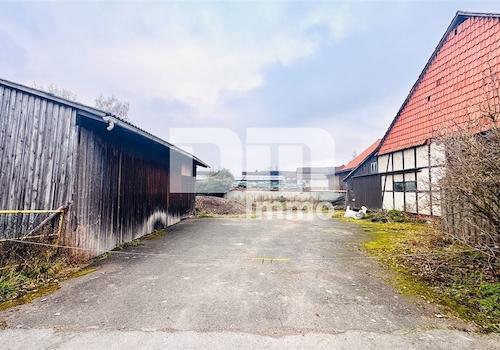 Scheune / Nebengebäude / Zufahrt 2