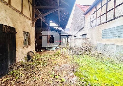 Innenhofbereich 1 / Zufahrt über Frontseite