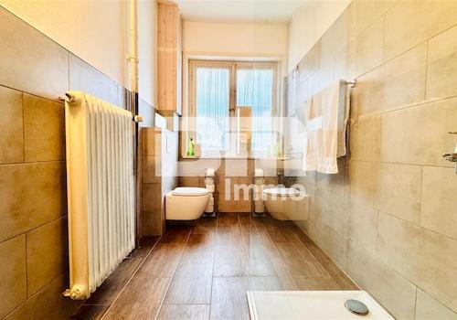 OG 1 Badezimmer / Wanne