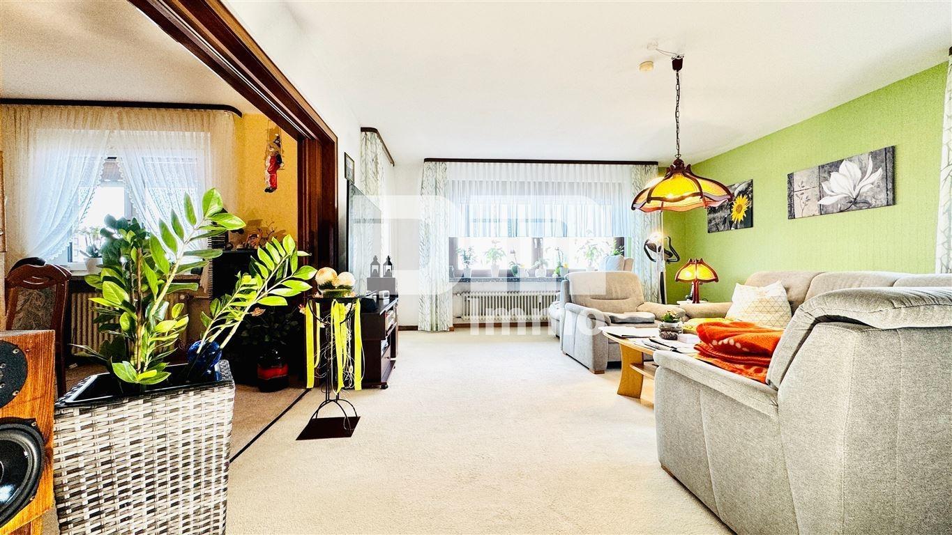 WE2 OG Wohn / Esszimmer offen / Zugang Balkon