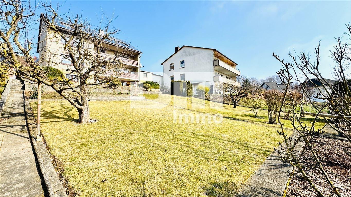 Großer angelegter Gartenbereich