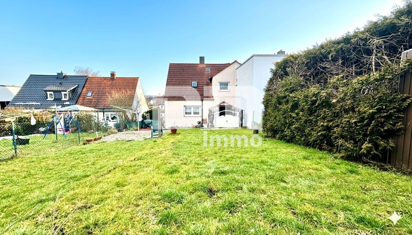 Gartenbereich hinter dem Haus