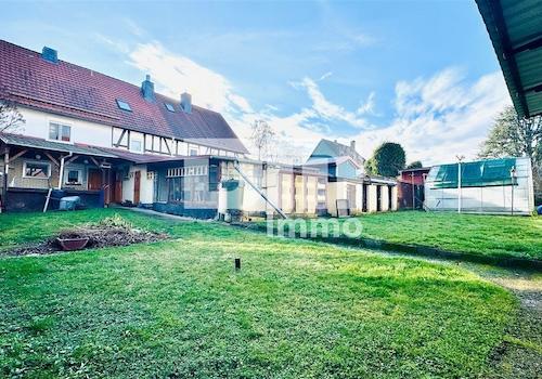 Großer Gartenbereich