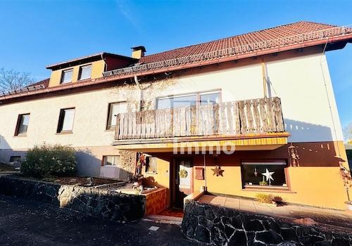 Titel Seitenansicht / 2. Zugang