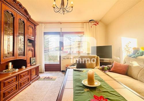 Bestand EG Wohnzimmer / Zugang Terrasse