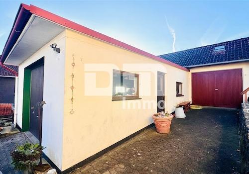 2x Garage + Anbau / Werkstatt