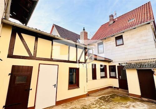 Rückansicht Wohnhaus / Nebengebäude 1