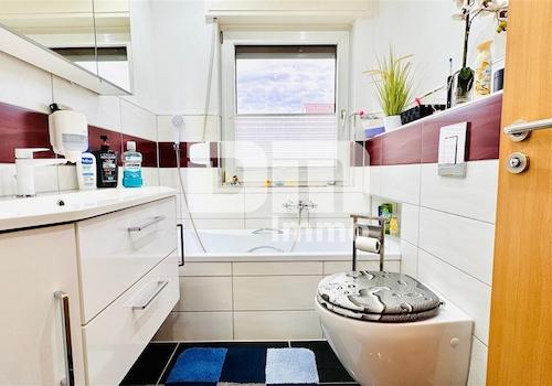 EG Badezimmer / Badewanne