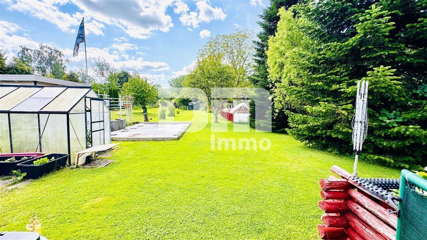 Gartenbereich / Gewächshaus / Pflanzbeet