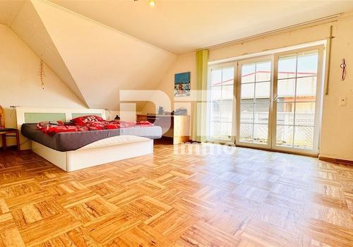 OG / DG Schlafzimmer / Zugang Balkon