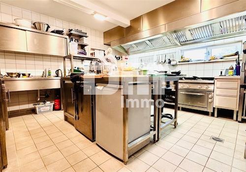 EG Küche mit optionaler Gastro Küche