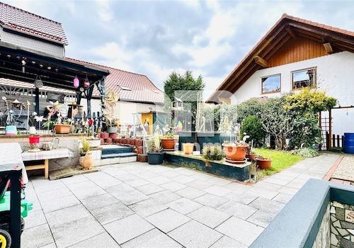 Gartenbereich / Terrasse / Gartenhaus