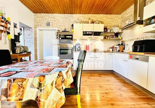 EG WE1 Küche mit Einbauküche