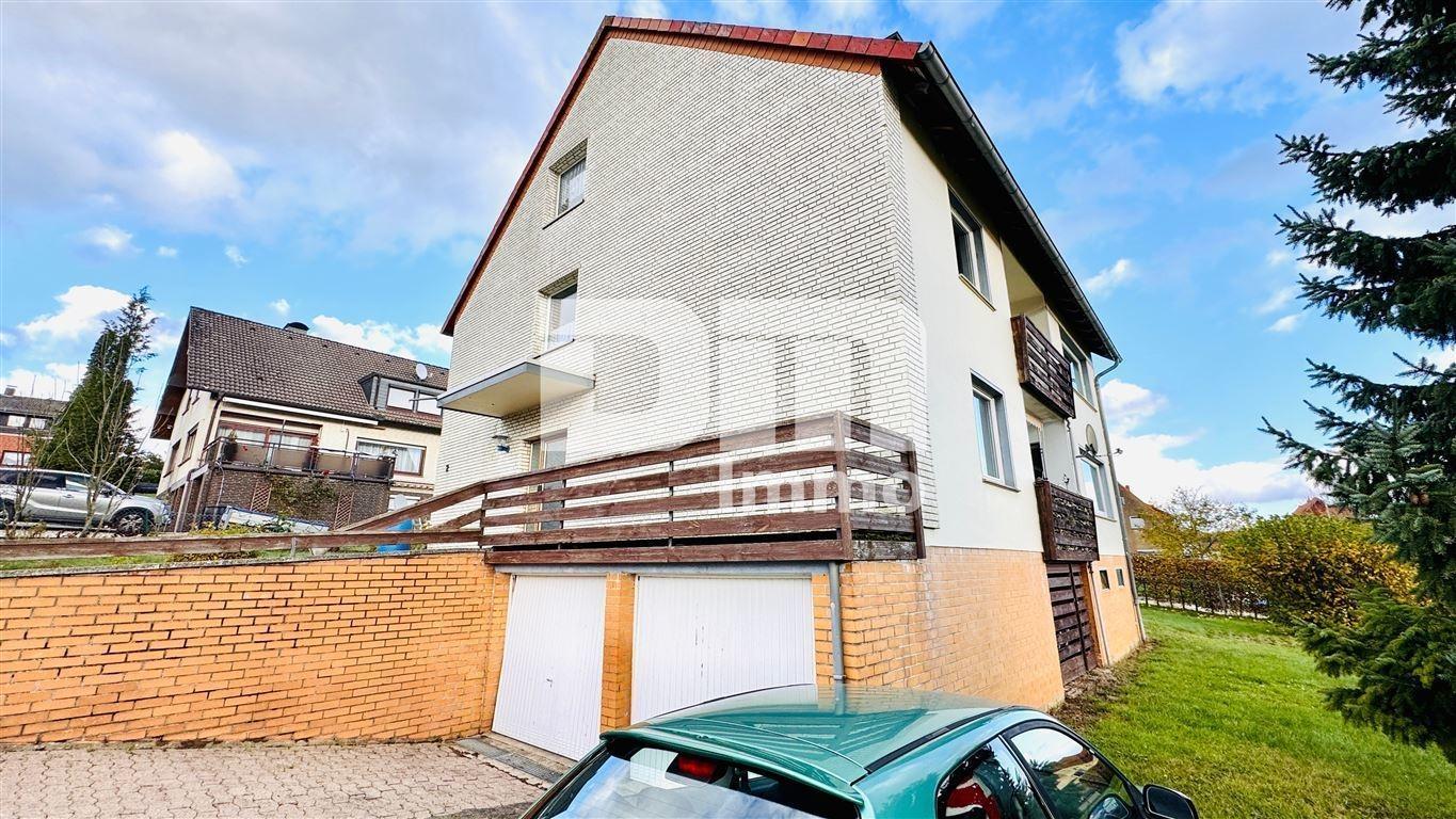 Frontansicht / Garagen