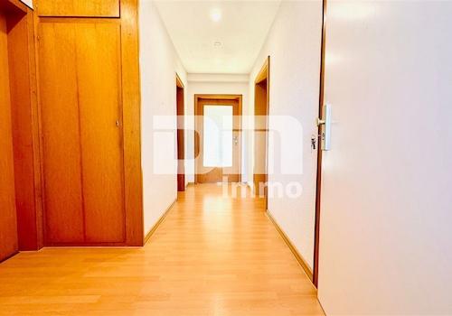 1.OG WE2 Flur / Diele / Einbauschränke