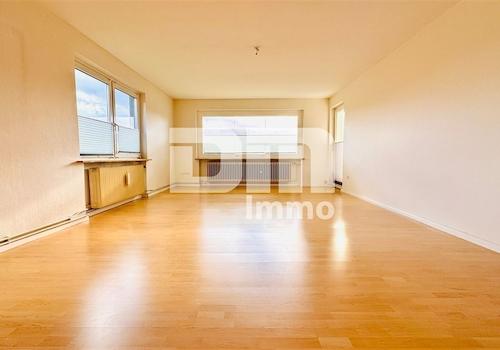 1.OG WE2 Wohn / Esszimmer offen / Zugang Balkon