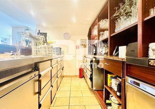 EG Bar / Tresen voll ausgestattet