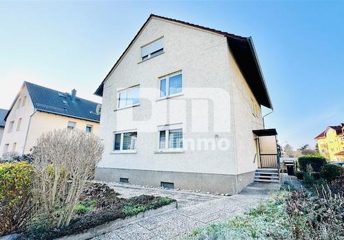 Frontansicht / Vorgarten / Zugang zur Wohnung