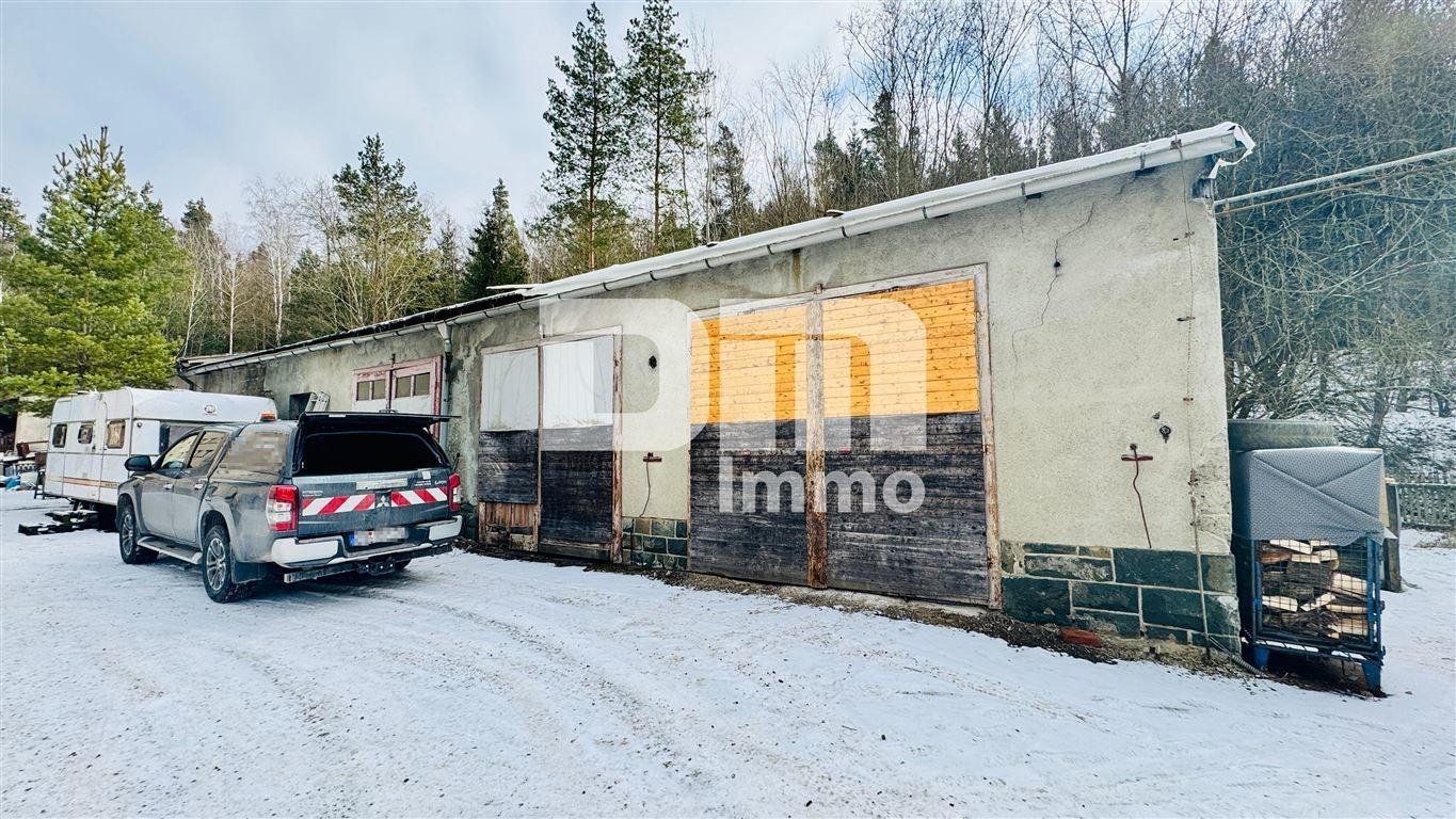 Nebengebäude 4x Garage / Werkstatt