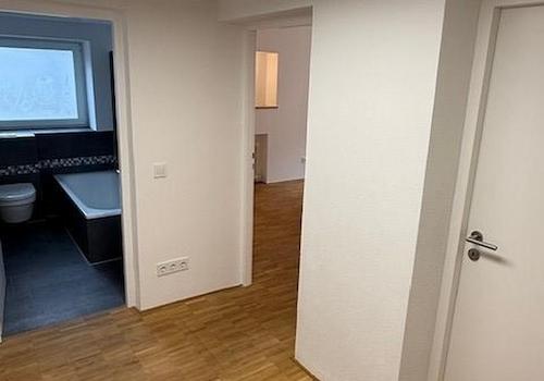 Blick vom Flur Richtung Wo-Zi