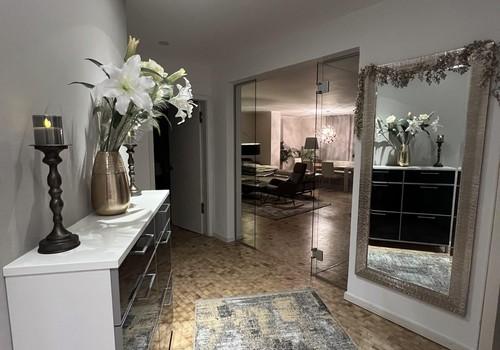 Diele Blick ins Wohnzimmer