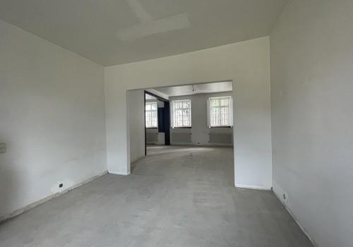 Büro 1.) großes Zimmer 