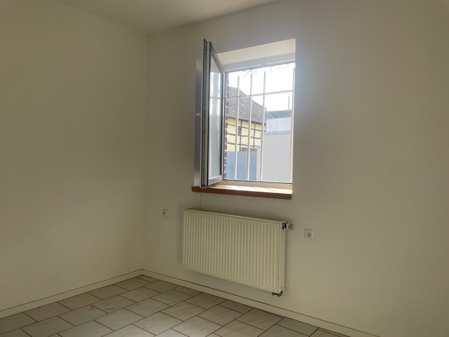 Büro 2.) 