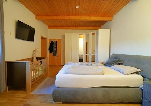 2. Wohnung Schlafzimmer OG