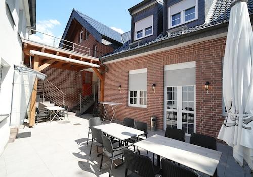 Hof Hotel (Festsaal und Hotel)