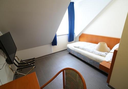 Einzelzimmer Hotel Hauptgebäude