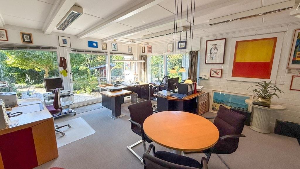 Büro