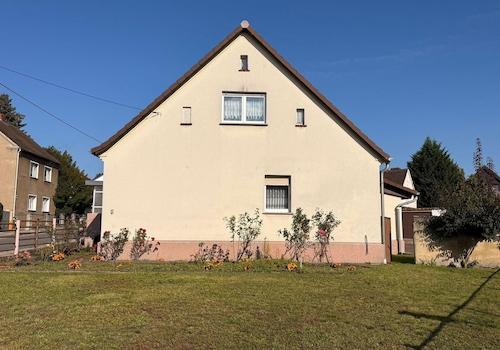 Haus Straßenseite III