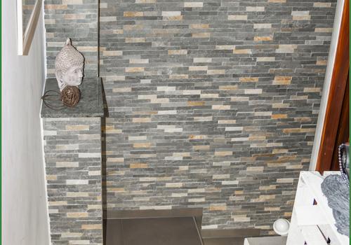 Treppe ins Untergeschoss