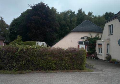 Ansicht von Straße her