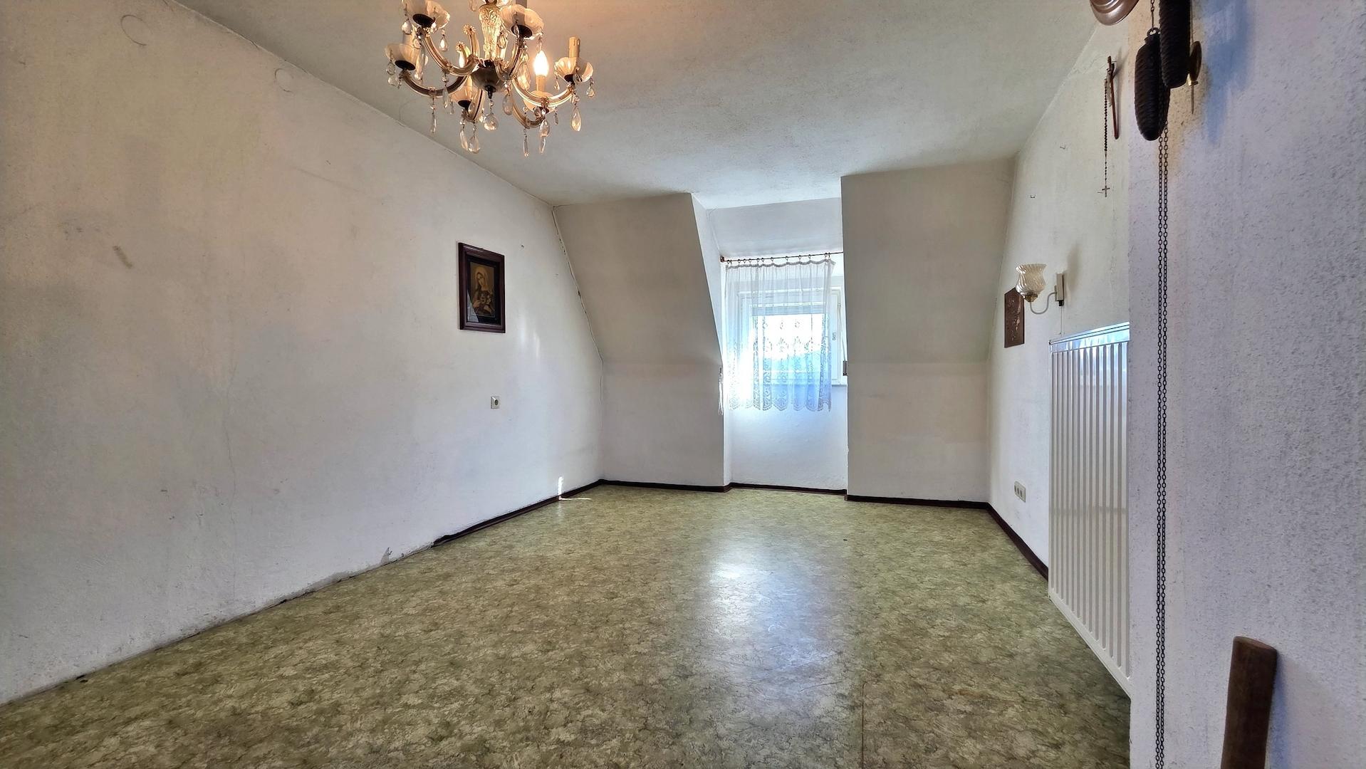 Schlafzimmer DG