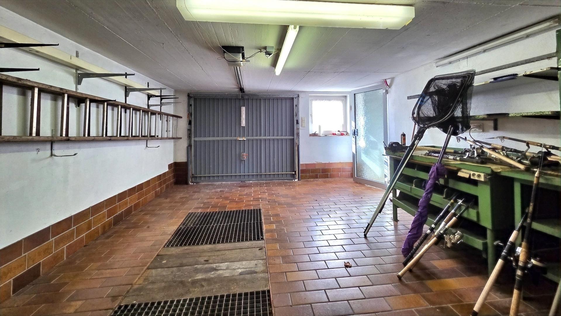 Garage KG