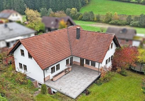 Extra große Terrasse zum Garten