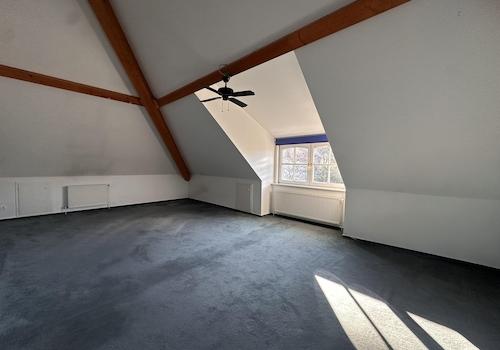 Ausschnitt Zimmer Sohn OG