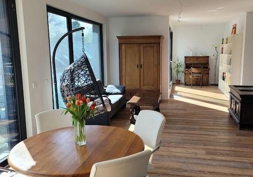 Offener Wohn- und Essbereich