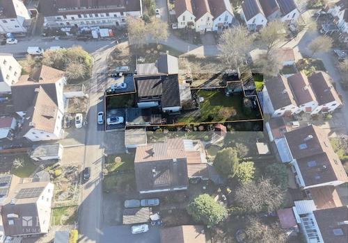 Ihr gesamtes Grundstück