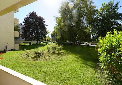 Sicht zur Außenanlage